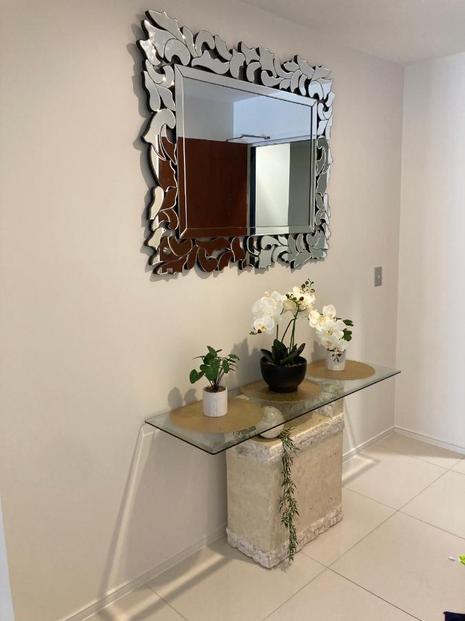 Stunning Ocean Views Surfers Apartment Gold Coast